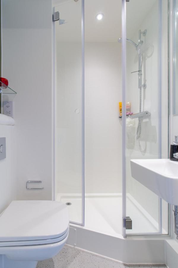 En Suite Rooms & Studios, Coventry - Sk エクステリア 写真